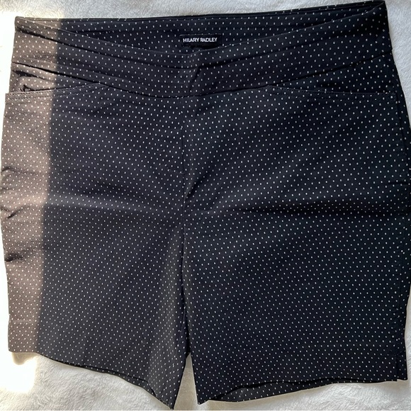 Hilary Radley black pull-on patterned shorts - Picture 2 of 5